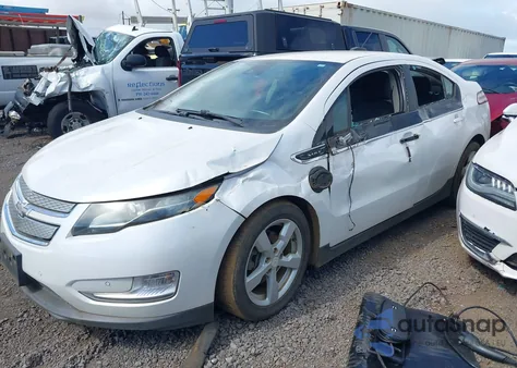 2015 Chevrolet Volt z USA, uszkodzony, nr VIN 1G1RB6E41FU131092